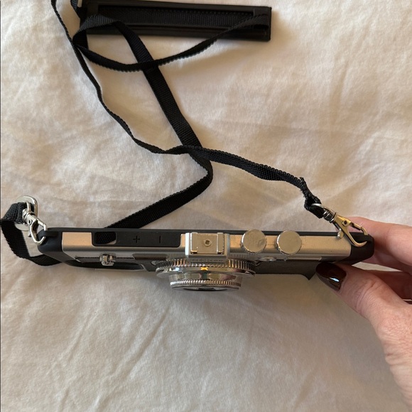 Retro Camera Style Phone Case - Picture 3 of 3